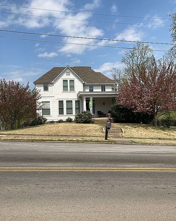 1st image of 801 Mississippi Ave