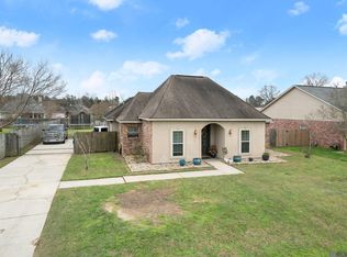 32789 Hemingway Ave, Denham Springs, LA 70706