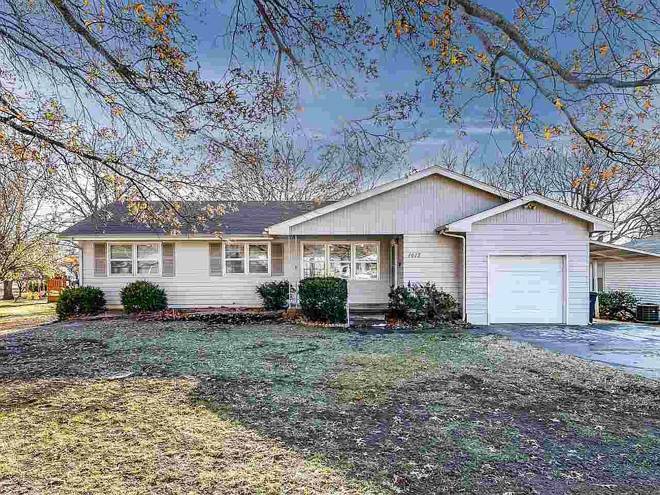 1st image of 1417 Terrace Dr