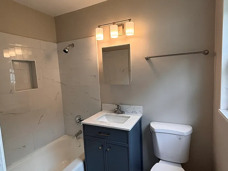 1401 Cresthill Rd — Photo 10