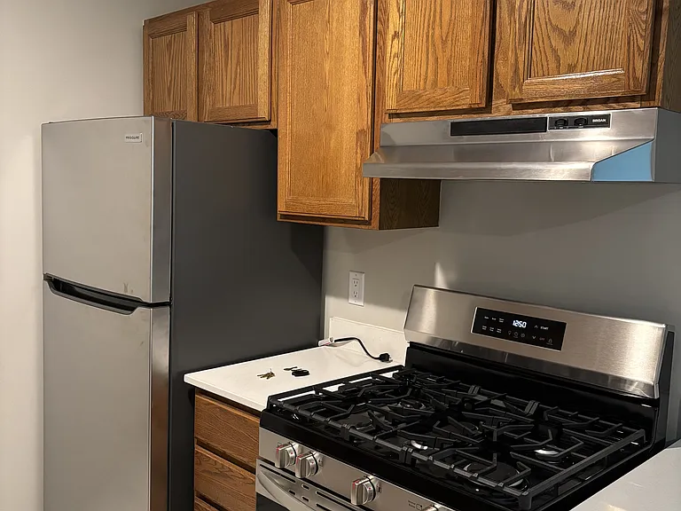1601 N Innsbruck Dr #305 — Photo 8