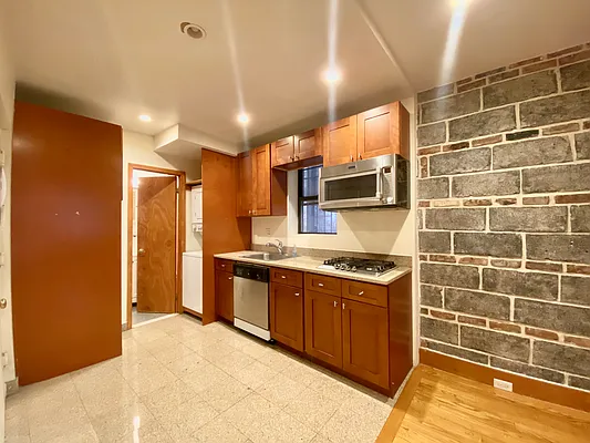 Rented by Douglas Elliman | media 10