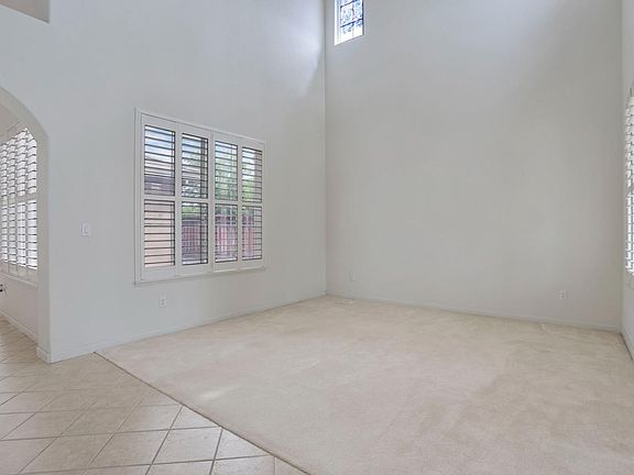 2nd image of 1519 Praire Ln