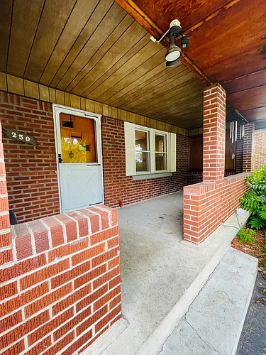 250 Elwyn Ave Photo 1 250 Elwyn Ave Photo 1