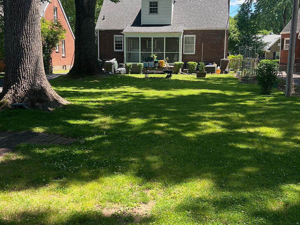 1st image of 120 Ridgeway Ave
