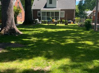 120 Ridgeway Ave, Saint Matthews, KY 40207