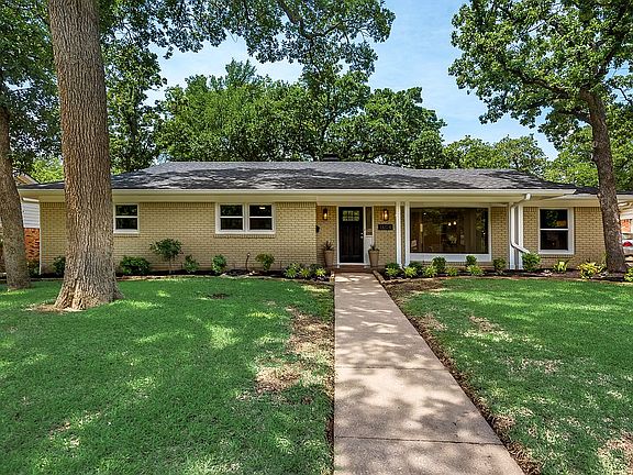 1604 Cienegas Circle