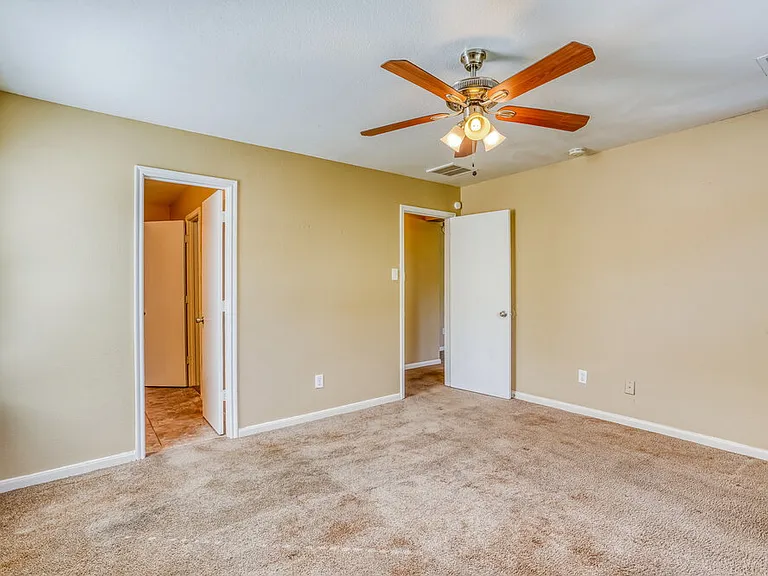 20826 Bonham Park Ln — Photo 10