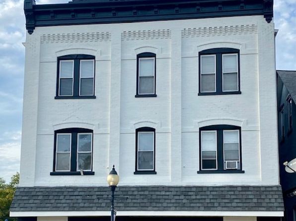 201 Main St APT 13