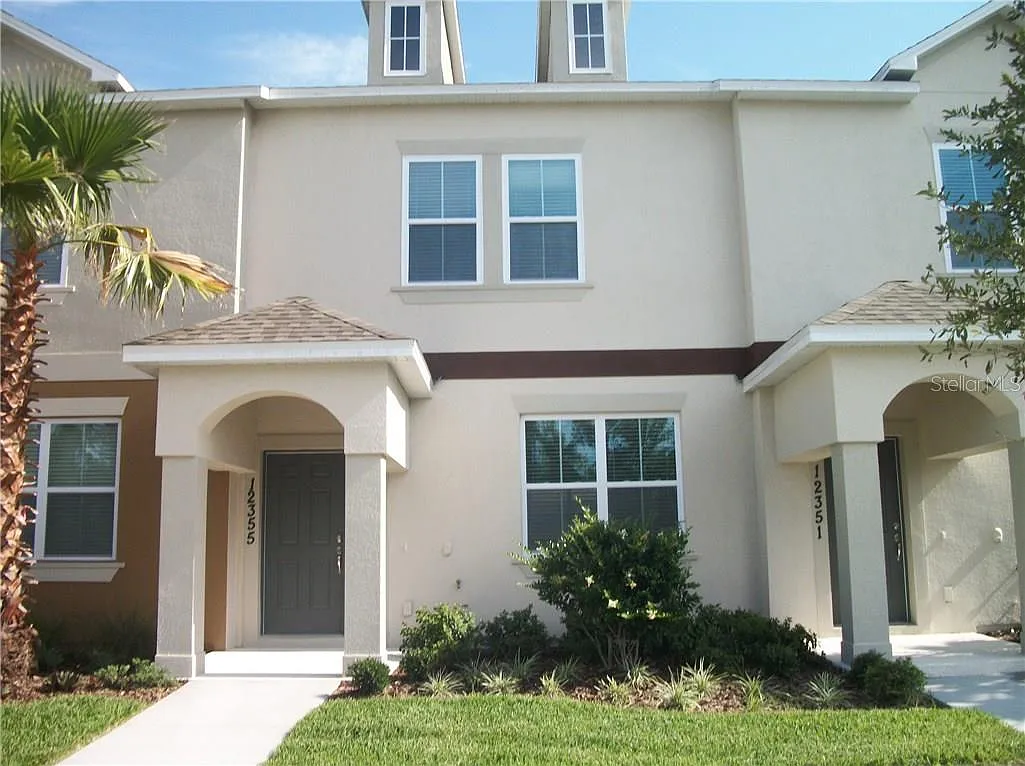3 bed, 2.5 bath, 1480 sqft, $2,600 — Photo 1
