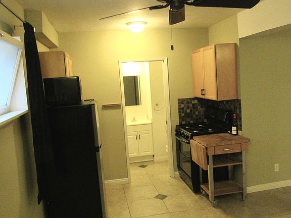 4th image of 4583 Santa Monica Ave
