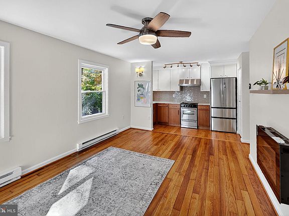 5th image of 20 Hillside Rd