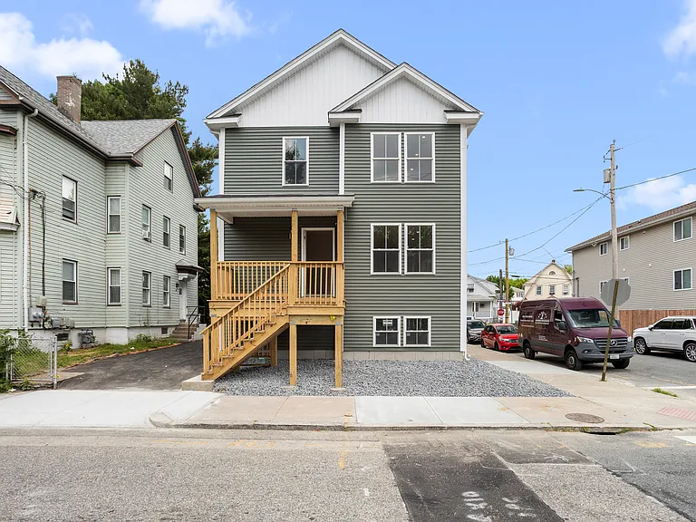 90 Berkshire St #3 — Photo 1