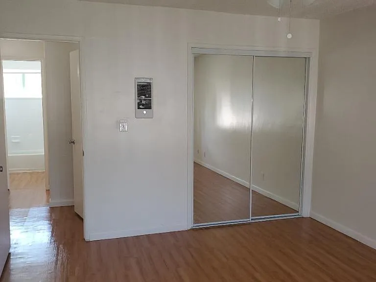 137 N Stanford Ave #B — Photo 11