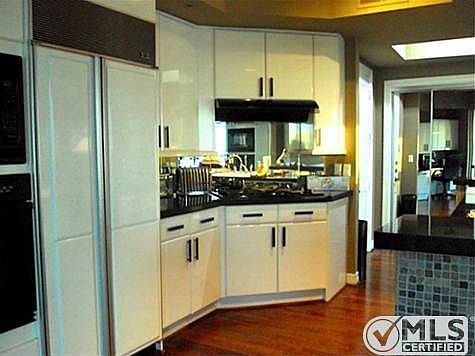 3rd image of 3401 Lee Pkwy APT 403