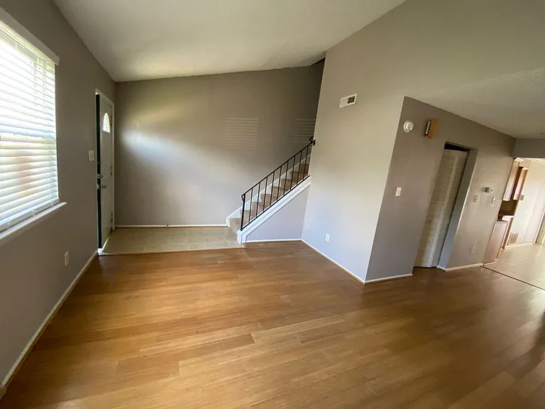 1324 Sierra Dr — Photo 5
