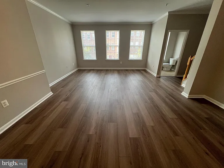 18023 Calabar Dr — Photo 9