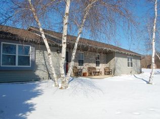 W254S10805 Hunters Run, Mukwonago, WI 53149