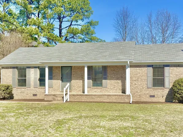 52 University Cv, Jackson, TN 38305
