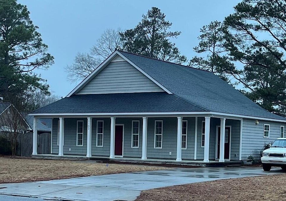1st image of 1103 Oakview Dr