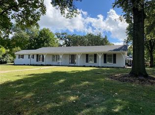 3 NE 47th St, Kansas City, MO 64116
