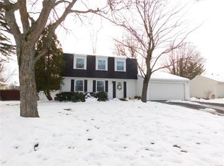 7791 Vernon Rd S, Cicero, NY 13039