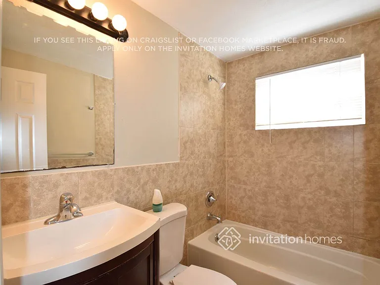 2751 N 66th Ave — Photo 10