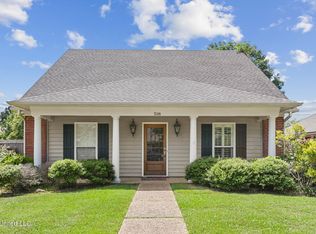 598 Camdenpark Pl, Ridgeland, MS 39157