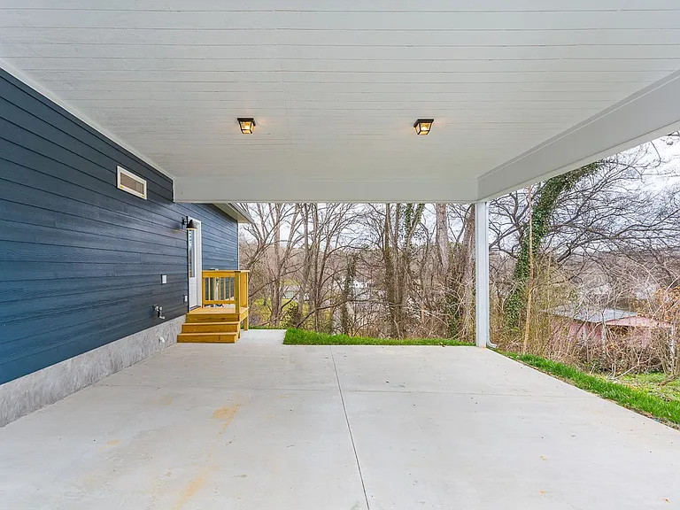 217 Vreeland St — Photo 25
