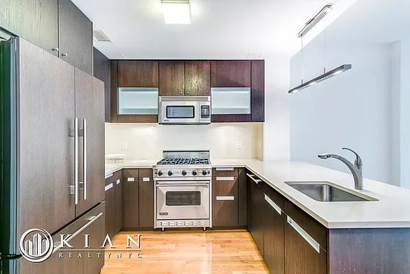 Rented by Kian Realty | media 16