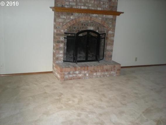 3rd image of 7573 SE Lillian Ave