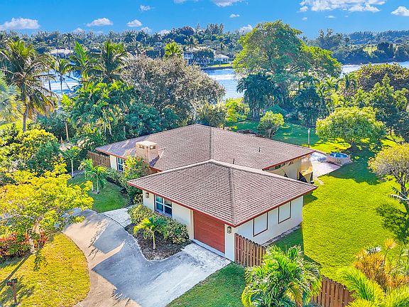 3 Bedroom Home For Rent