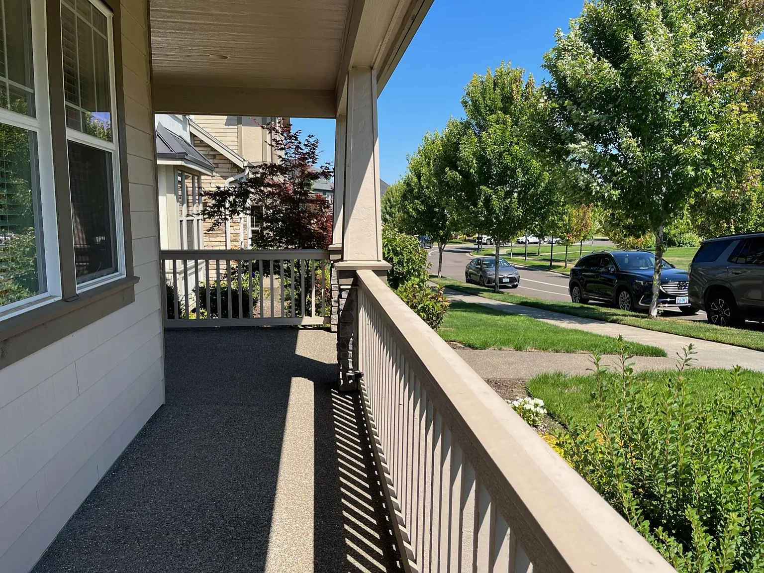 4 bed, 2.5 bath, 2018 sqft, $3,200 — Photo 3