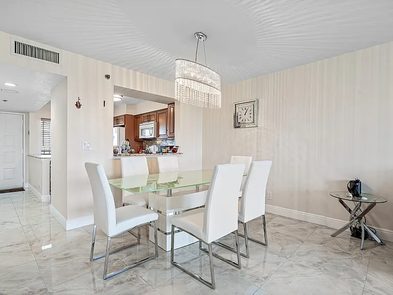 7290 Kinghurst Dr #607 — Photo 13