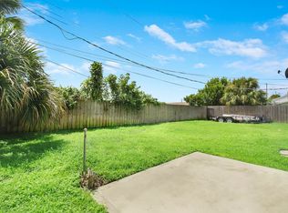 2704 Nelson Dr, Palm Springs, FL 33406
