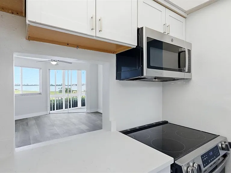 769 John Ringling Blvd #4 — Photo 15