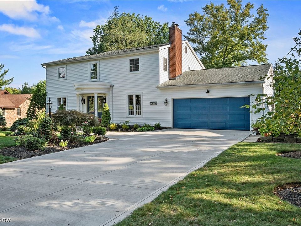 1st image of 139 Blue Hill Ln