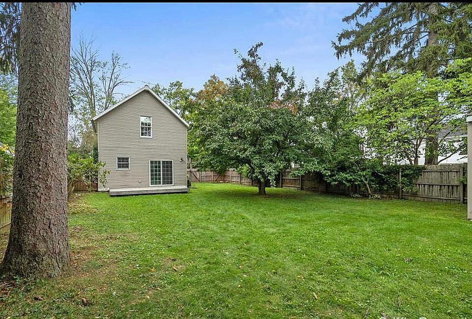 1st image of 604 Greenwood Ave SE