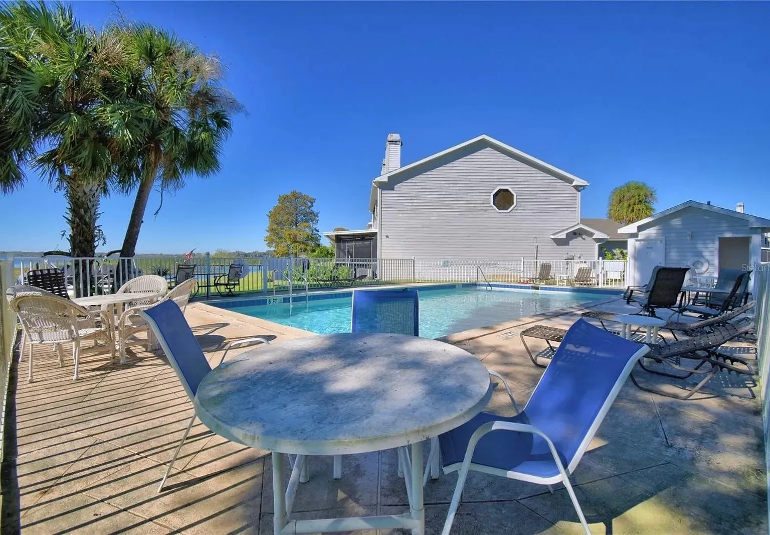 3 bed, 2.5 bath, 1407 sqft, $2,275 — Photo 3