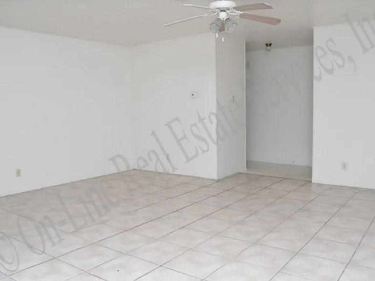 108 Moss St #A — Photo 3