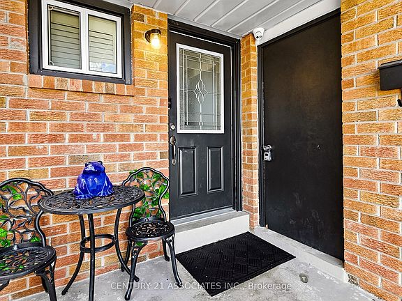 2nd image of 80 Stephensen Ct
