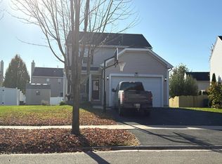 6422 Fitzer Dr, Joliet, IL 60431