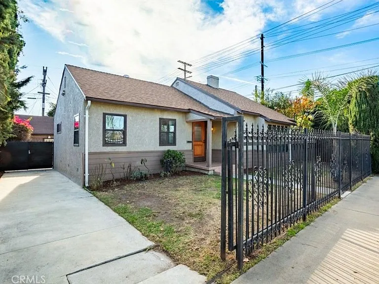 8960 Helms Pl — Photo 1