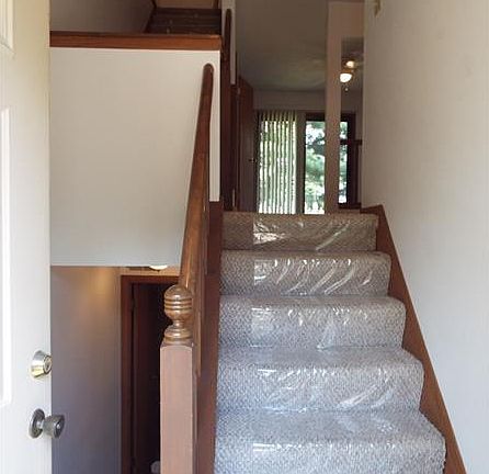 3rd image of 102 Ableview Dr APT 12