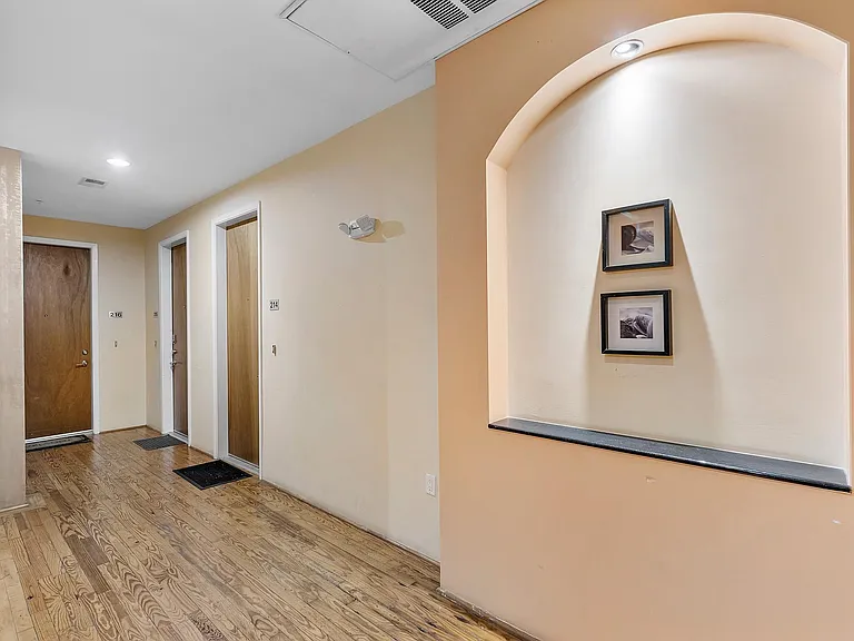 1312 Live Oak St #215 — Photo 27