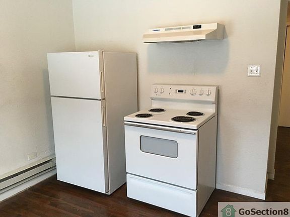 4th image of 709 S McAlister Ave #104