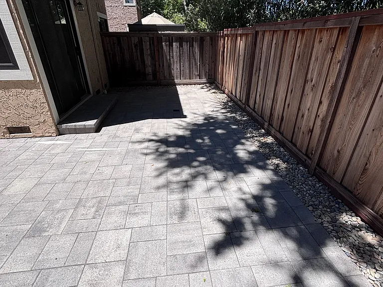 2108 Lost Lake Pl — Photo 26
