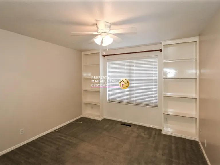 1376 E Rainsborough Rd — Photo 14