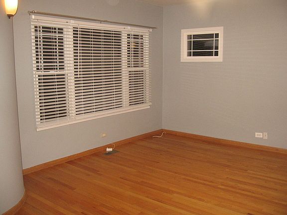 3rd image of 2920 N 73rd Ave
