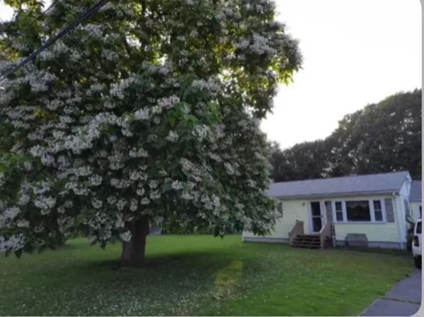 787 New Plainville Rd, North Dartmouth, MA 02747